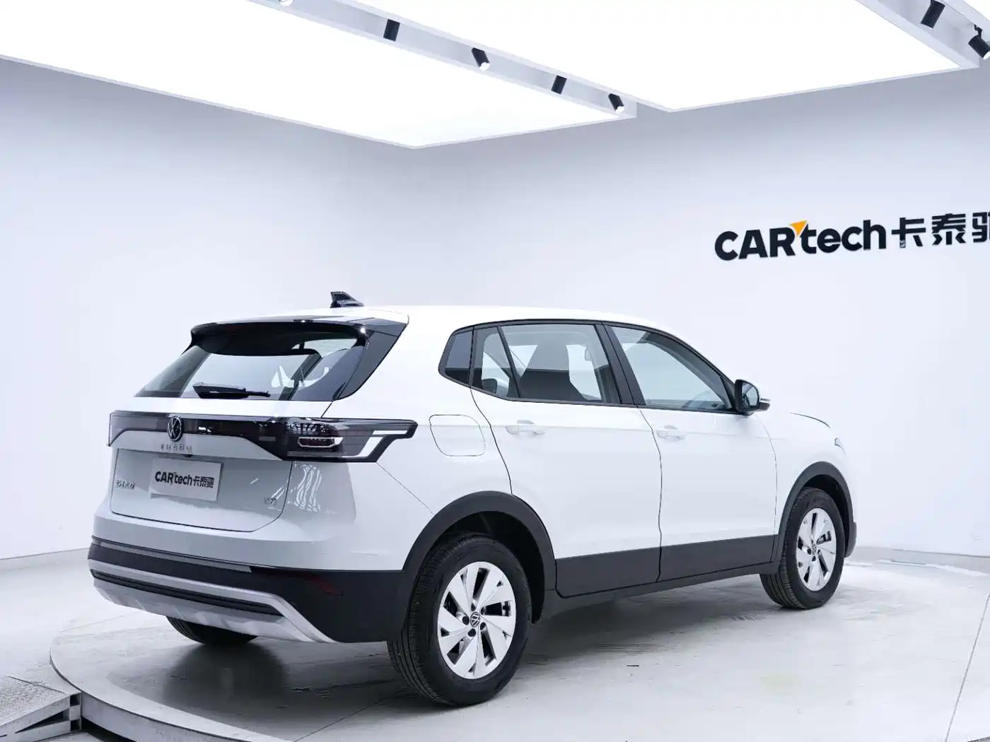 Volkswagen Tharu 2025 Model Rising Star 1.5L Advance Edition фото 12