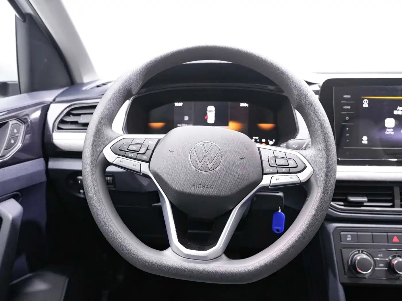 Volkswagen Tharu 2025 Model Rising Star 1.5L Advance Edition фото 24