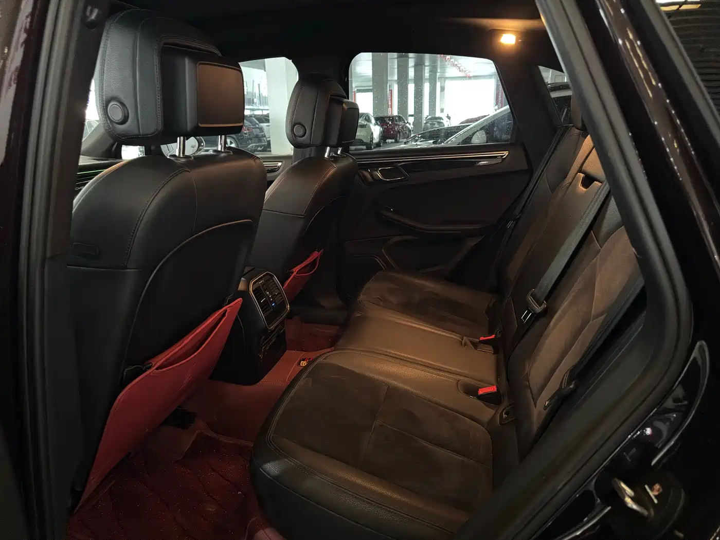 Porsche Macan 2016 Macan 2.0T фото 8