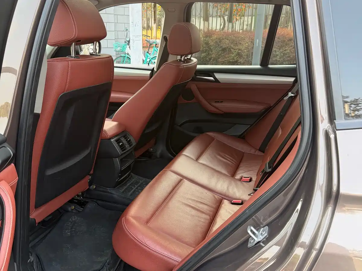 BMW X3 (Import) 2013 xDrive28i Leading фото 13