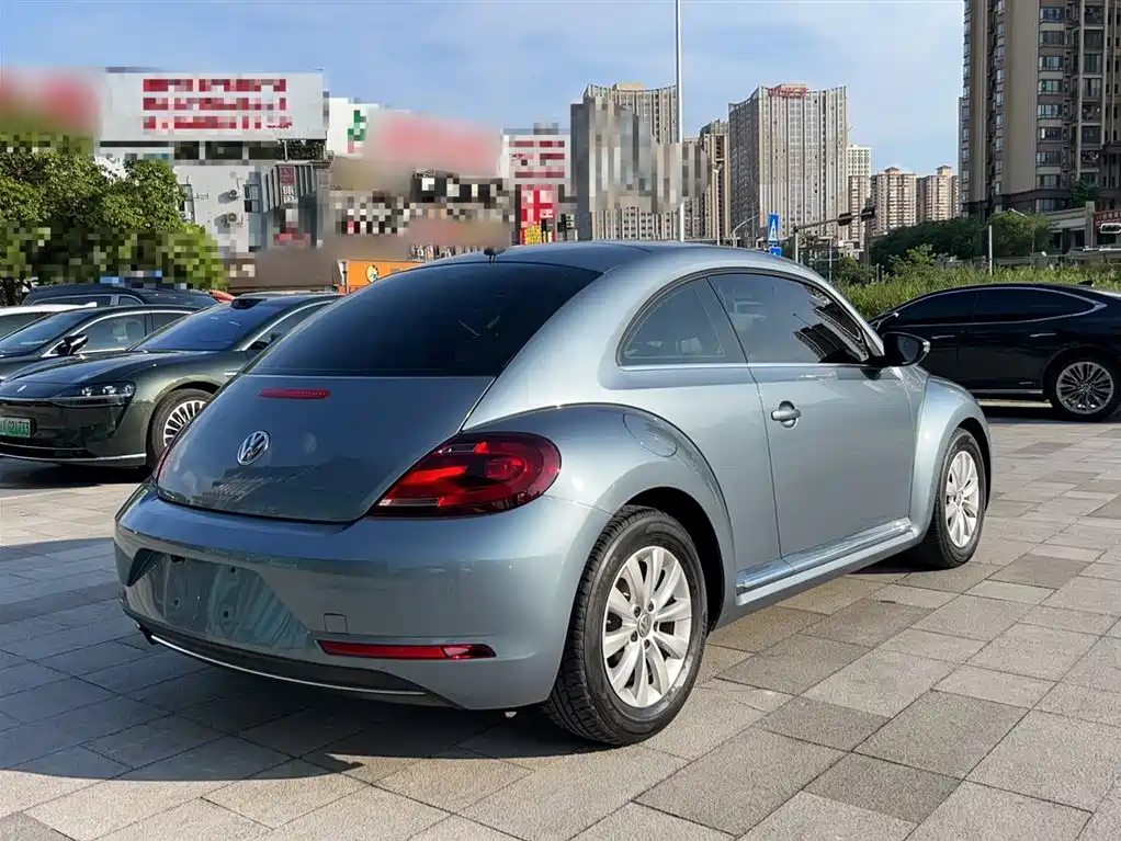 Volkswagen Beetle 2018 180TSI Easy Joy Edition фото 7