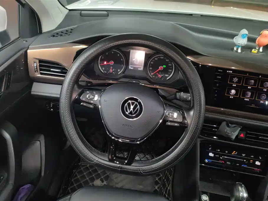 Volkswagen Tharu 2021 330TSI 4WD Luxury Plus фото 15