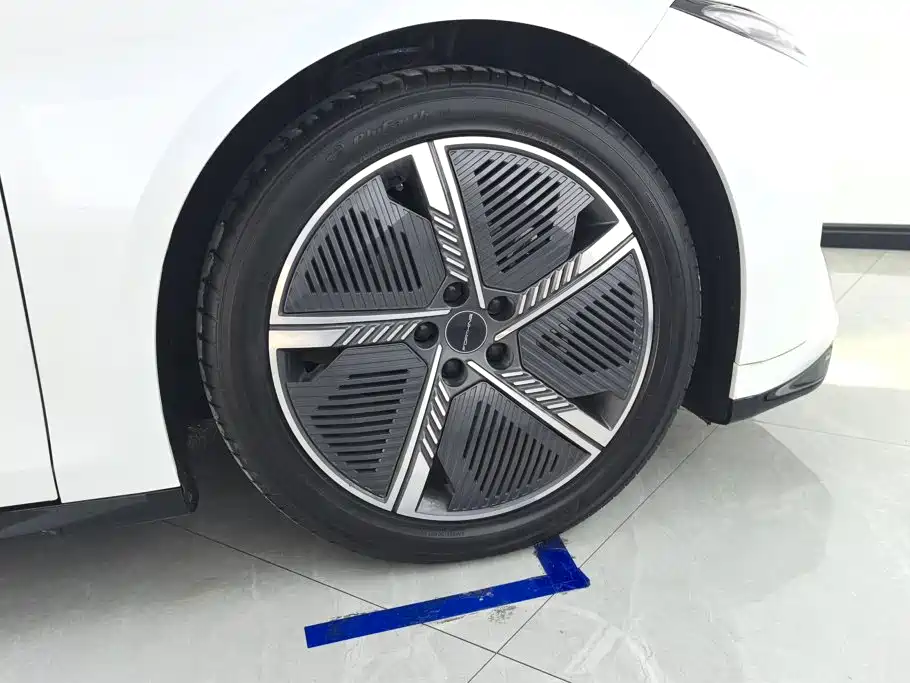 Dongfeng Fengxing Stellar S7 2025 2024 555 Luxury Edition