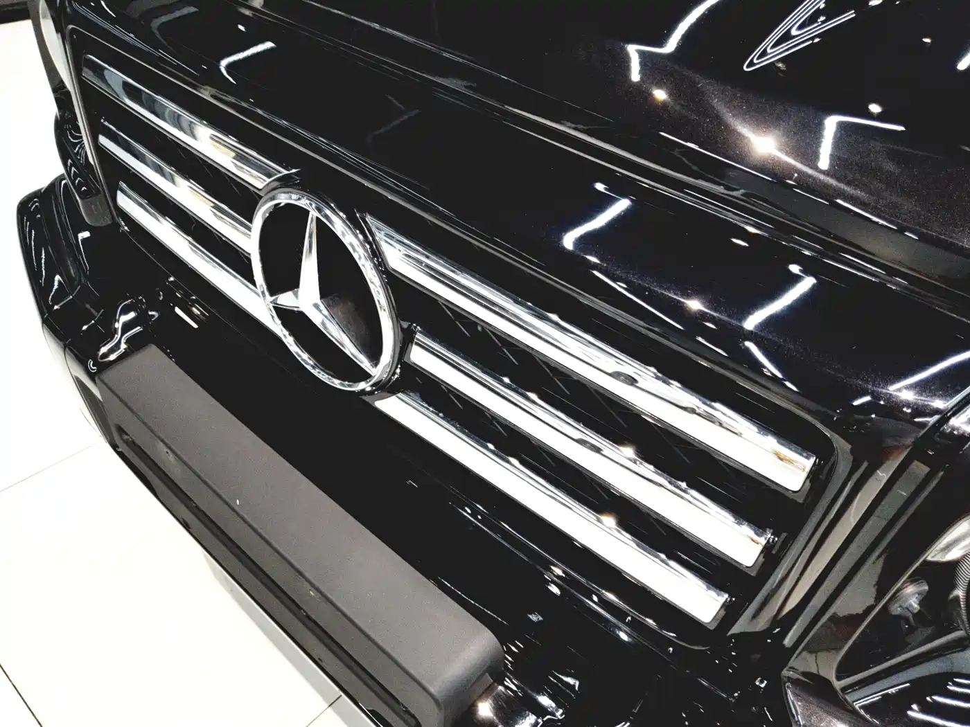 Mercedes-Benz G-Class 2018 G 500 designo Masterpiece Collector's Edition фото 17