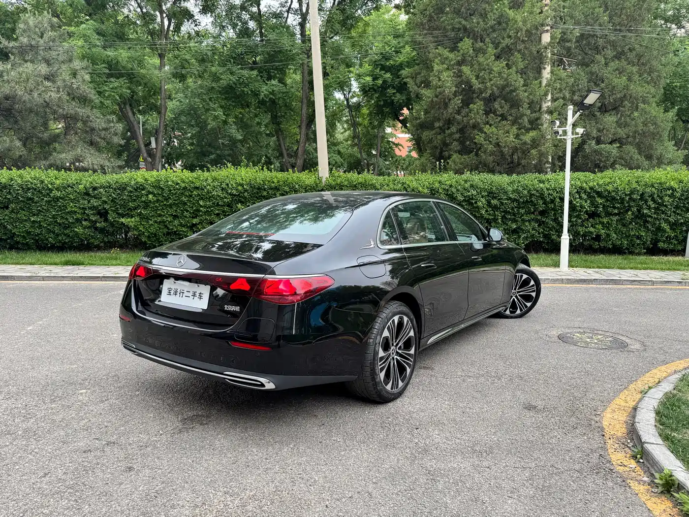 Mercedes-Benz E-Class New Energy 2024 E 350 e L Plug-in Hybrid Sedan фото 5