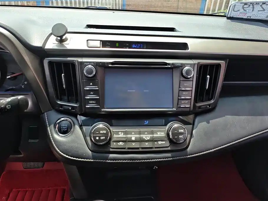 Toyota RAV4 Rongfang 2015 2.5L Automatic 4WD Luxury Edition фото 13