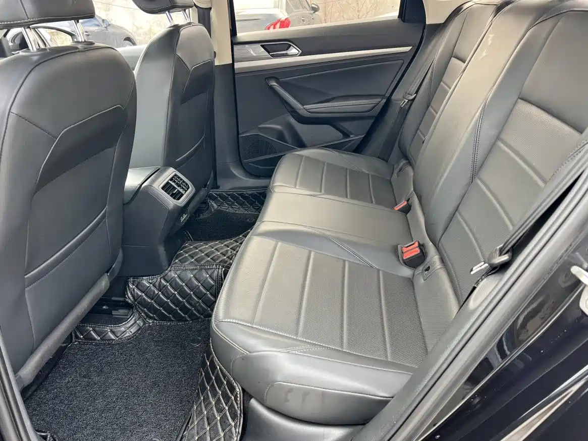 Volkswagen Lavida 2021 1.5L Auto Comfort Edition фото 8