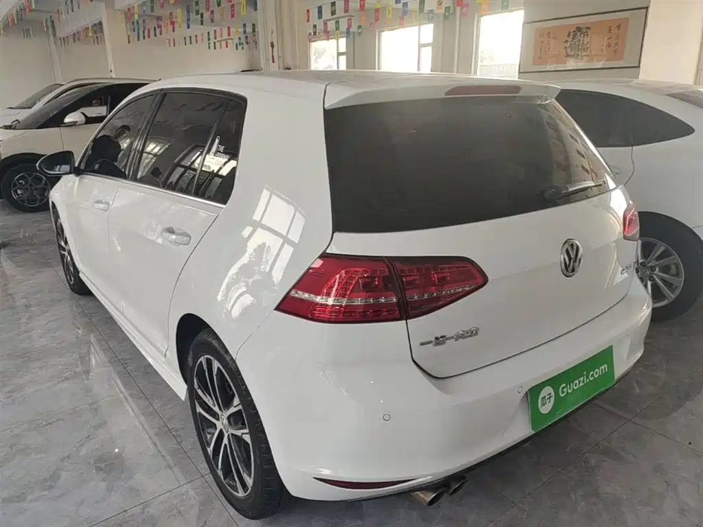 Volkswagen Golf 2016 230TSI Automatic Comfort фото 5