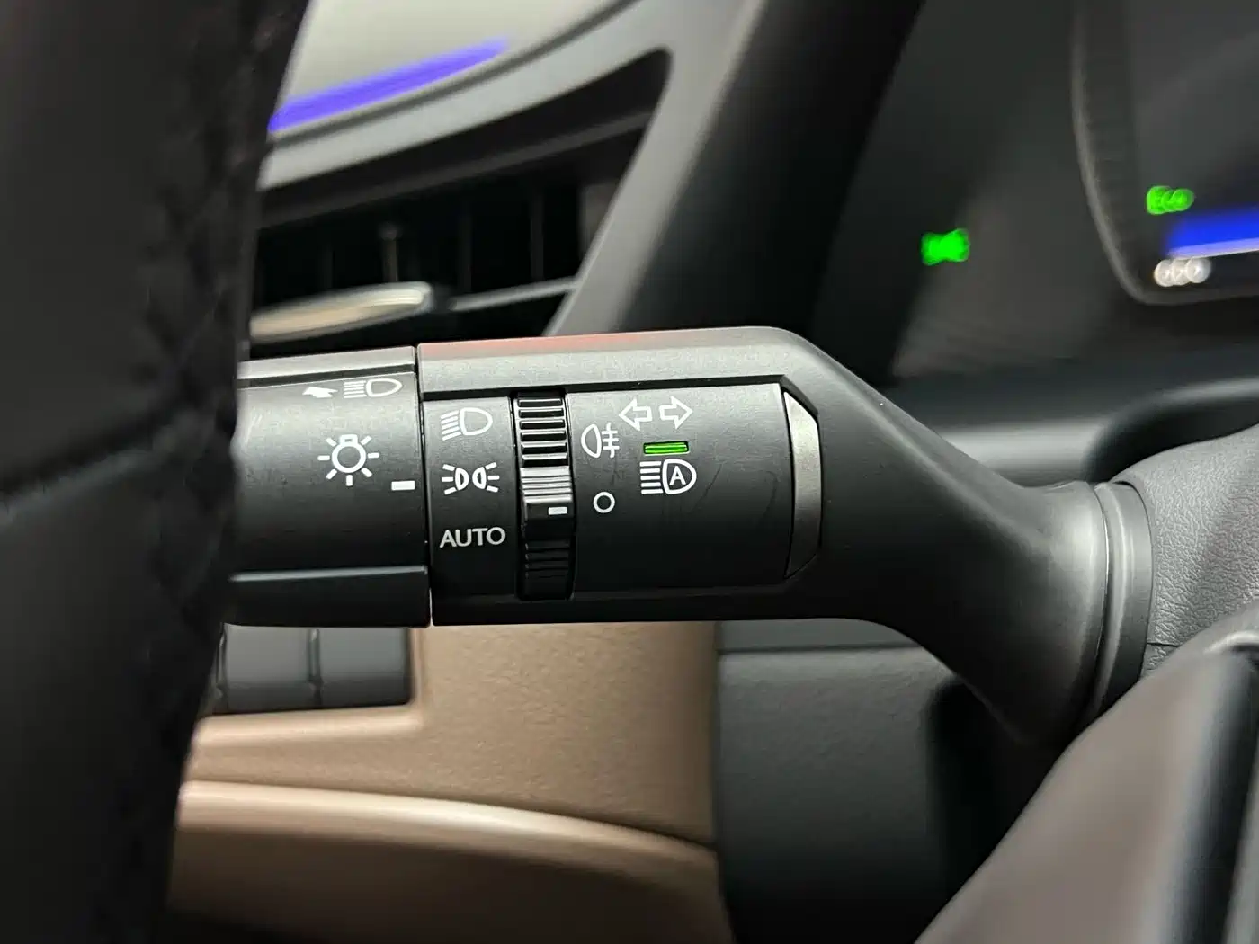 Lexus ES 2025 2025 200 Ultimate Edition