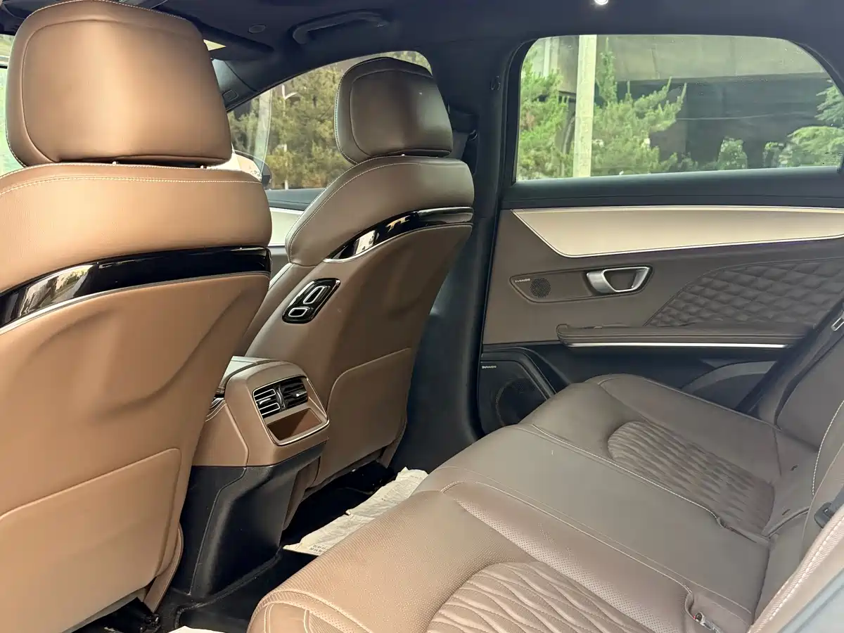BYD Han 2023 DM-i Champion Edition 121KM Honor фото 5