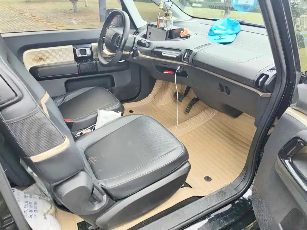 Photo 11 - Baojun KiWi EV
