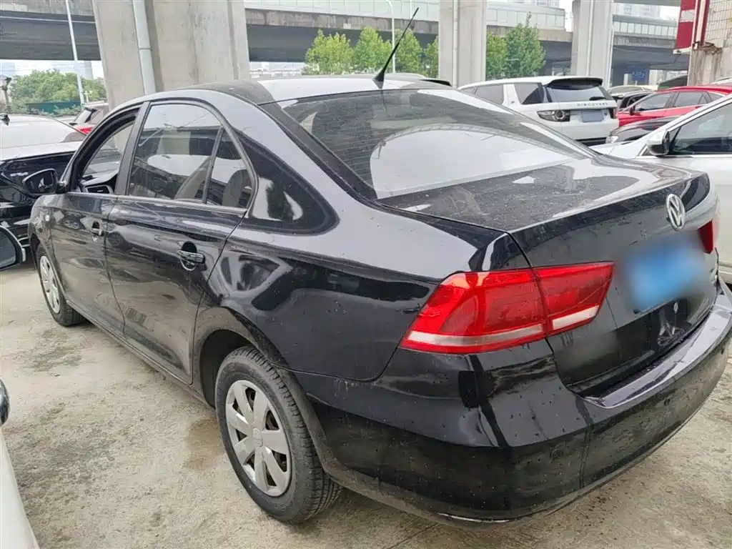 Volkswagen Santana 2015 1.6L Automatic Trend Edition фото 5