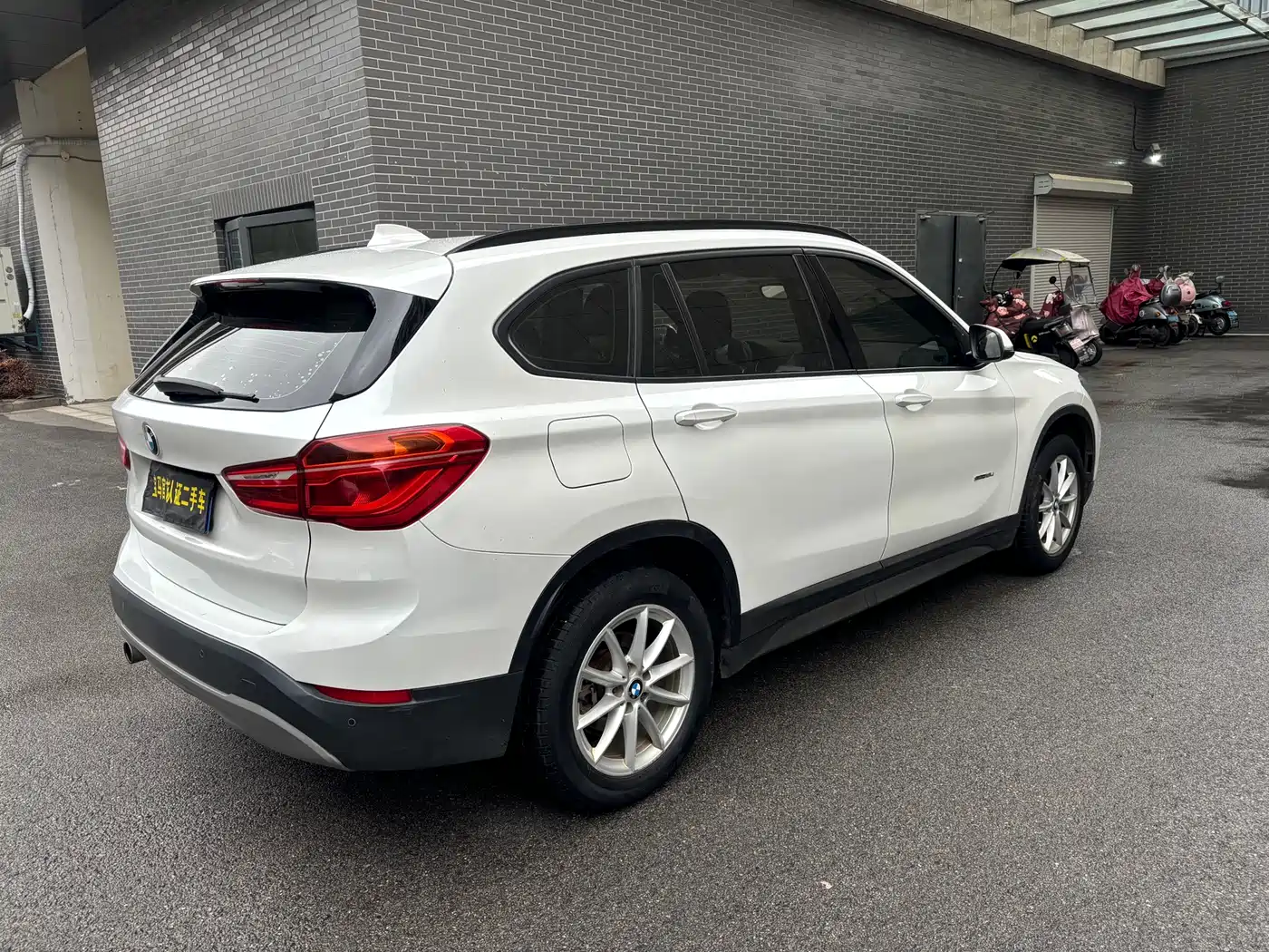 BMW X1 2018 sDrive18Li Fashion Model фото 15