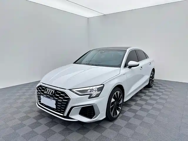 Audi A3 Рестайлинг, A3L Limousine 35 TFSI, Стиль Спорт