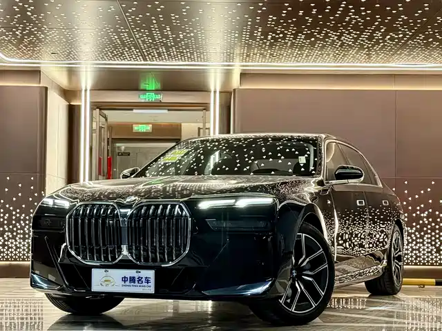 BMW 7 SERIES
