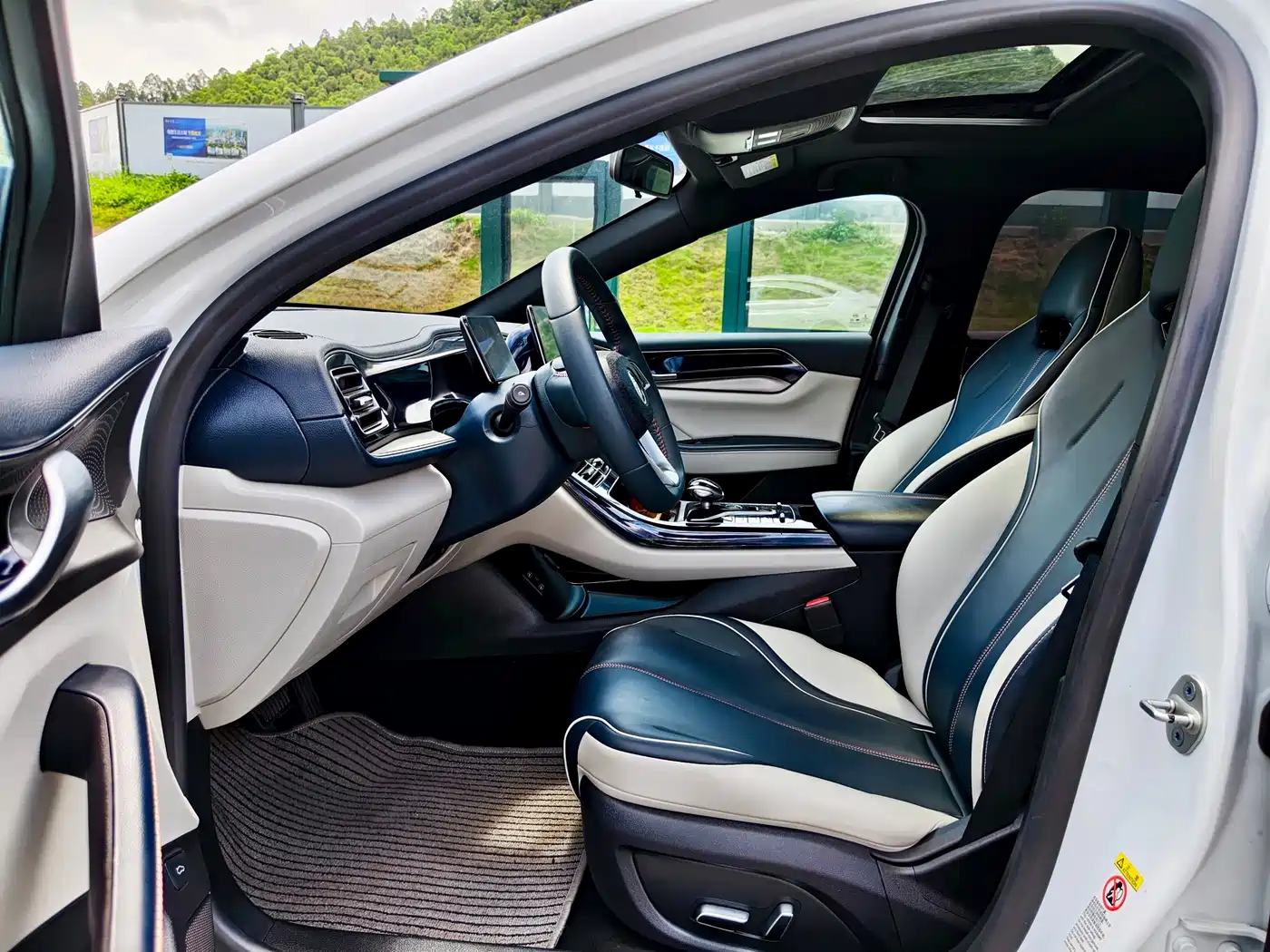 BYD Qin PLUS 2021 DM-i 55KM Flagship фото 4