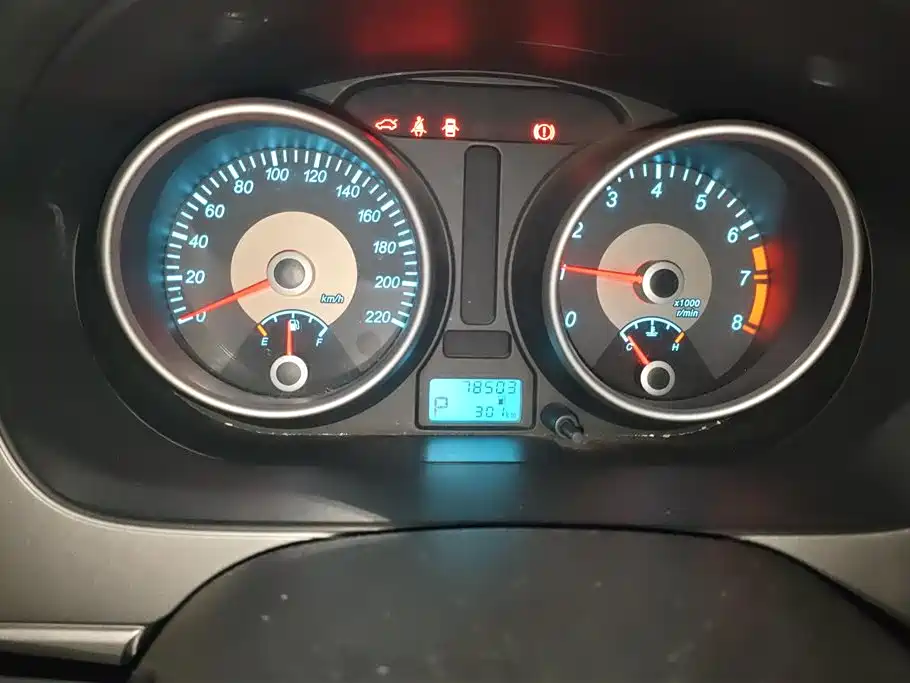 Buick Excelle 2013 1.5L Automatic Classic фото 14