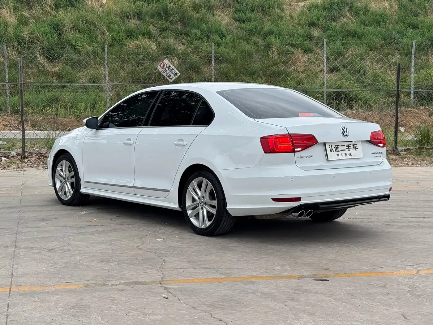 Volkswagen Sagitar 2018 280TSI DSG Spark Edition фото 5