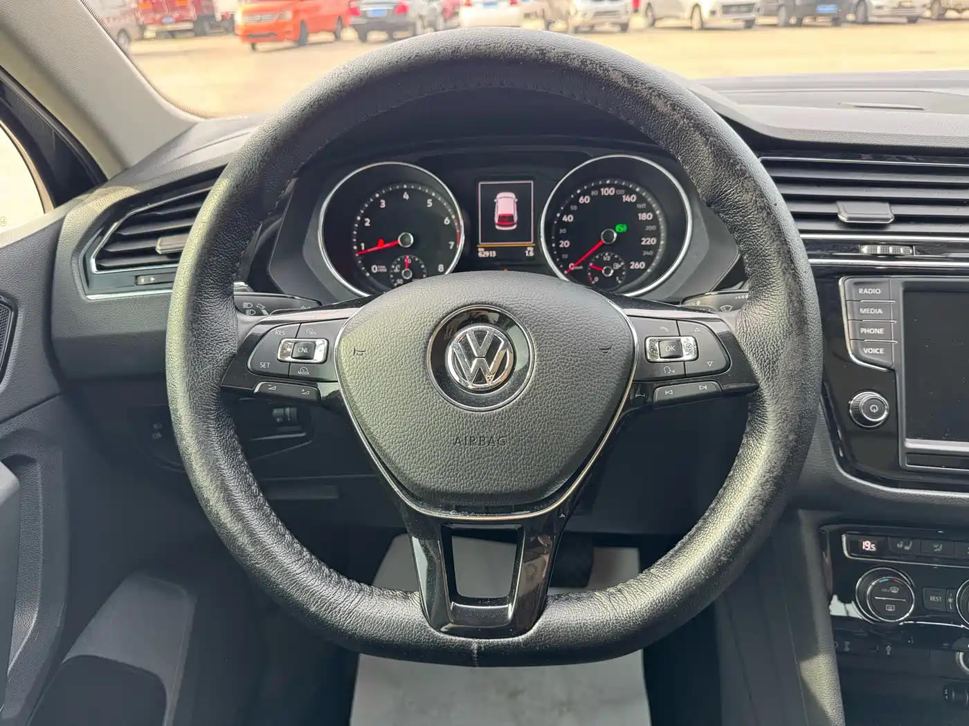 Volkswagen Tiguan L 2018 330TSI Automatic 2WD Luxury Edition фото 14
