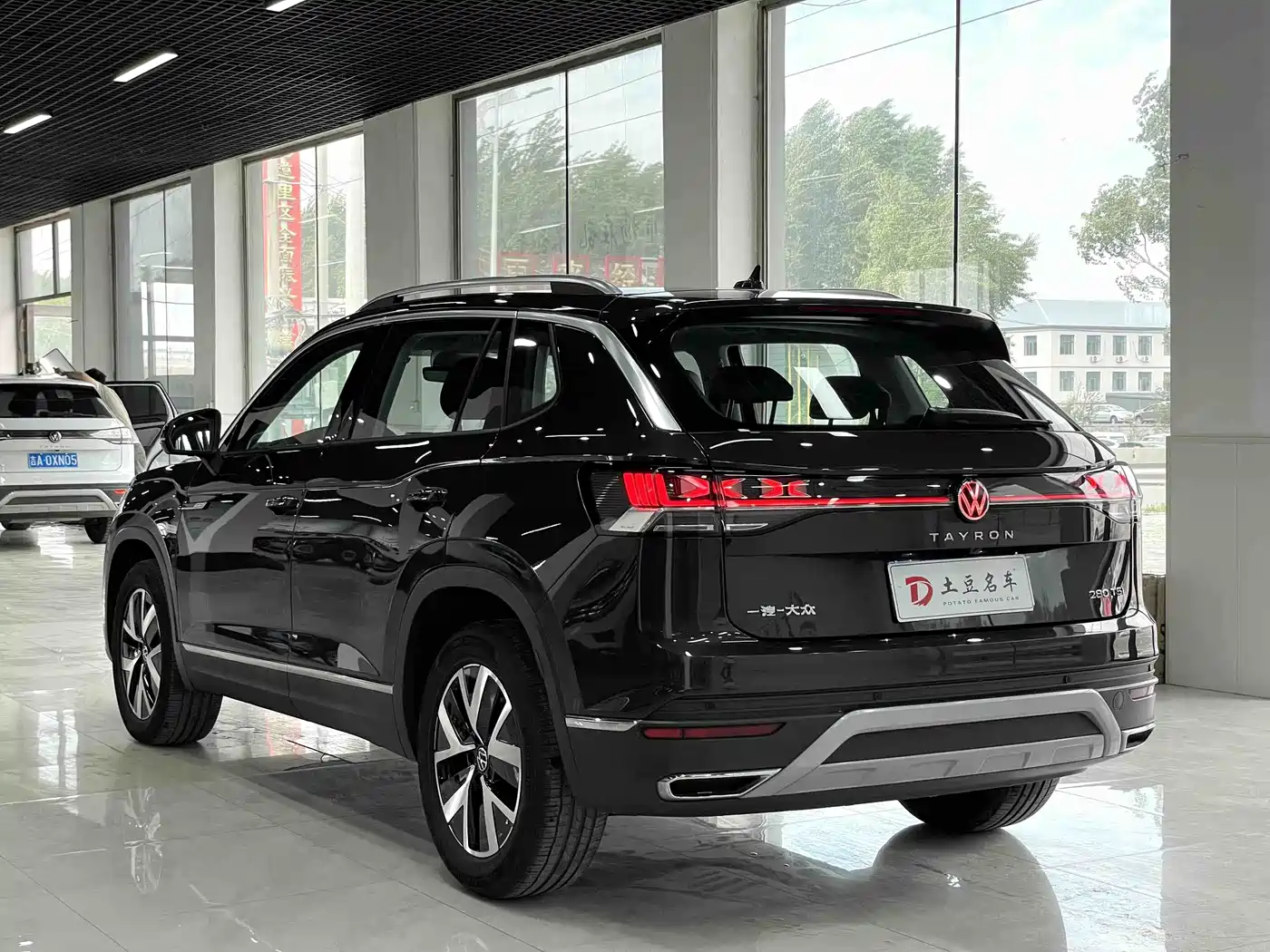 Volkswagen Tayron 2023 280TSI 2WD Luxury Plus Advanced Edition фото 4
