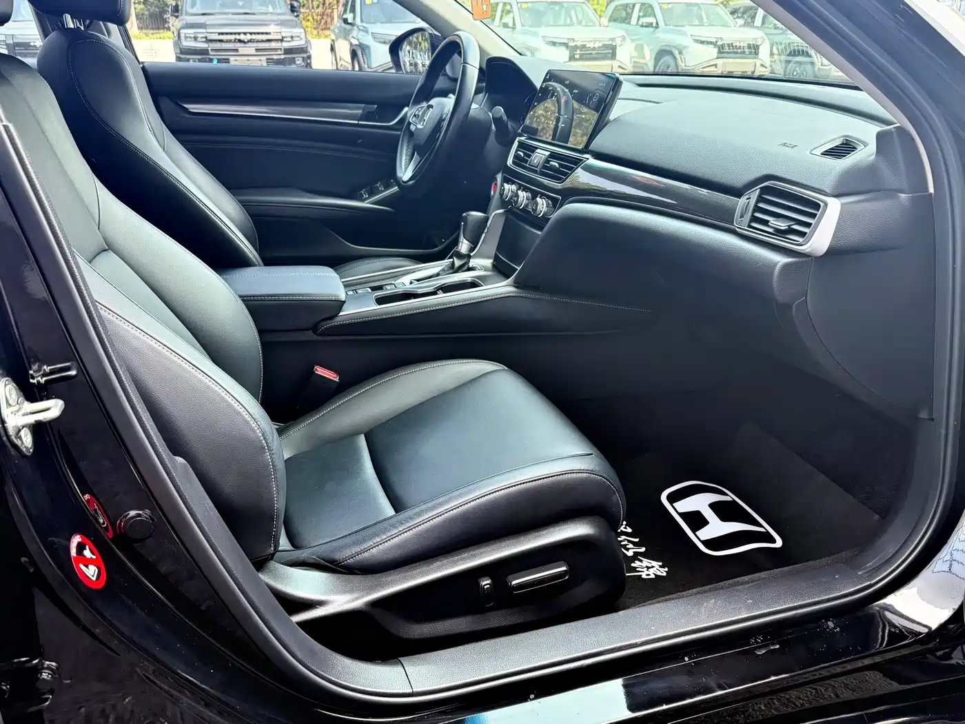 Honda Accord 2022 260TURBO Phantom Night Flagship фото 12