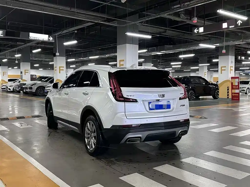 Cadillac XT4 2020 Facelift 28T 2WD Leading фото 8