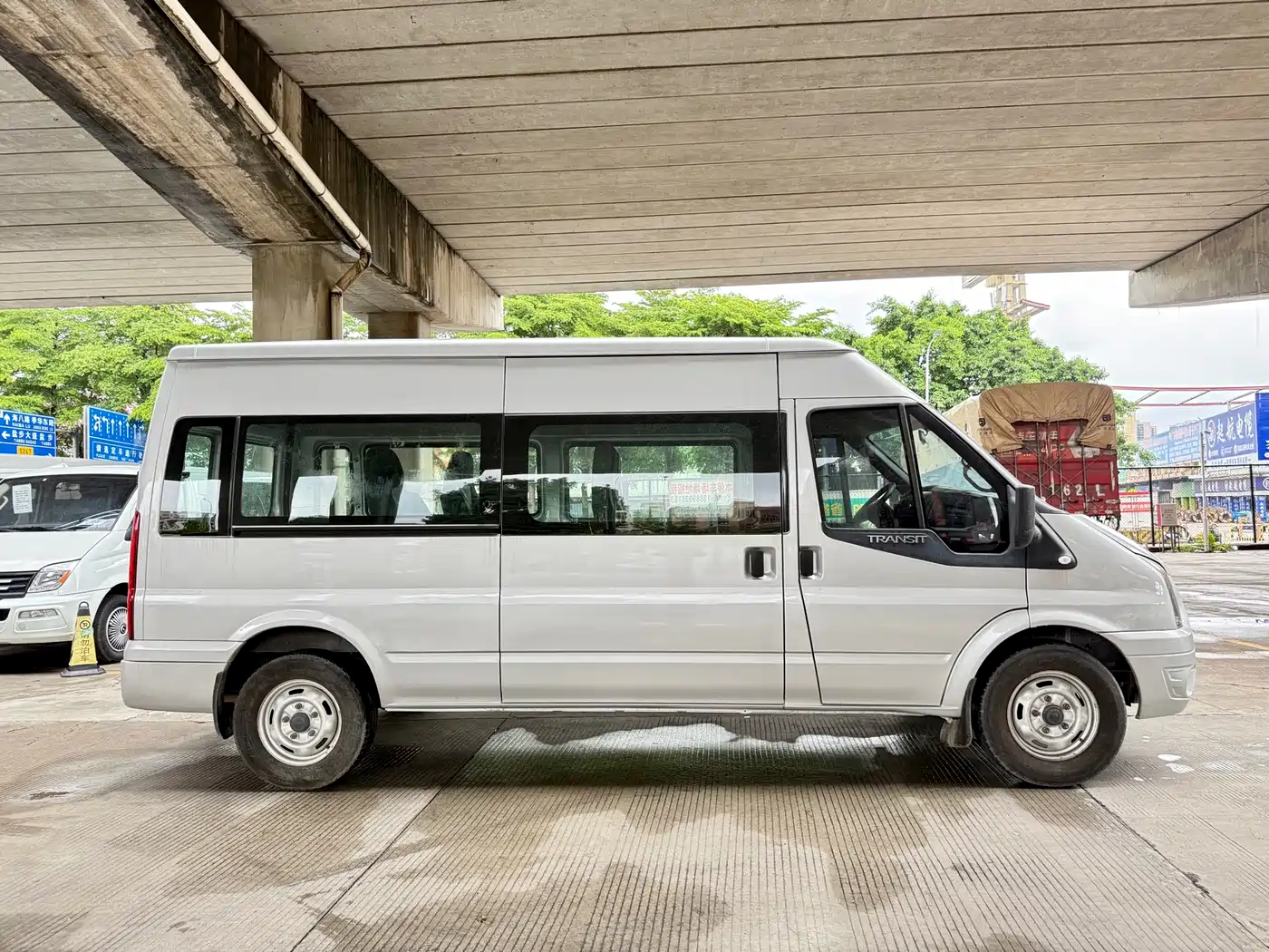 Ford New Generation Transit 2016 2016 2.2T Long Wheelbase 6/7-Seater Mid Roof MPV