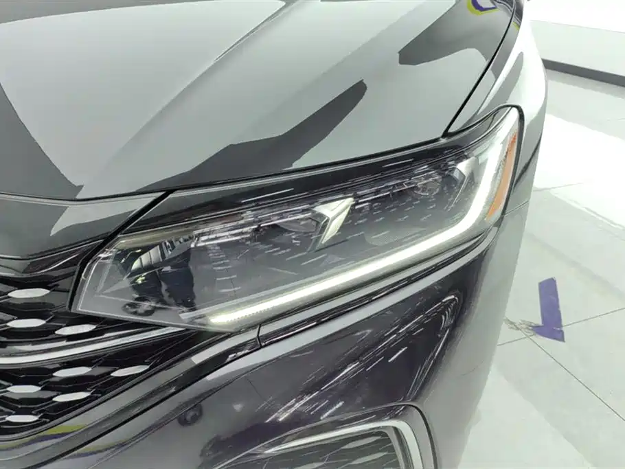 Volkswagen Passat 2023 Facelift 330TSI Starlight Elite Edition фото 5