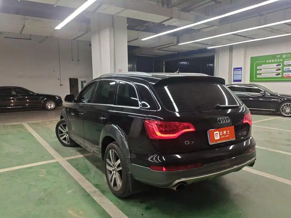 Audi Q7 2015 40 TFSI Classic Edition фото 3