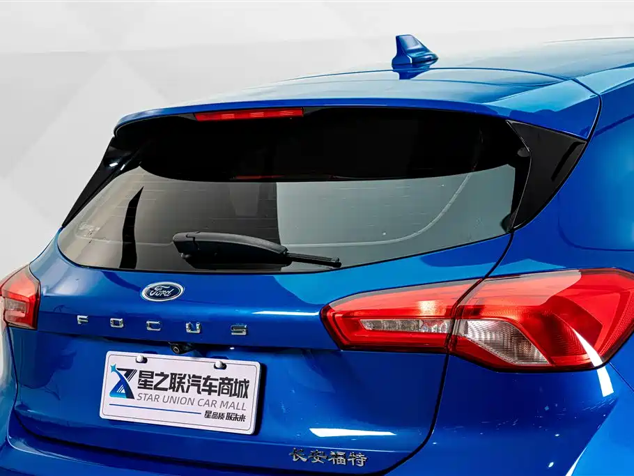 Photo 8 - Ford Focus