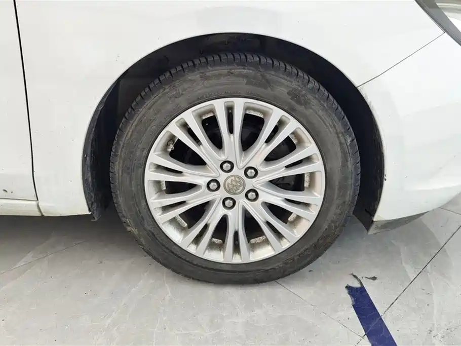 Buick Excelle 2015 18T Dual-Clutch Luxury фото 6