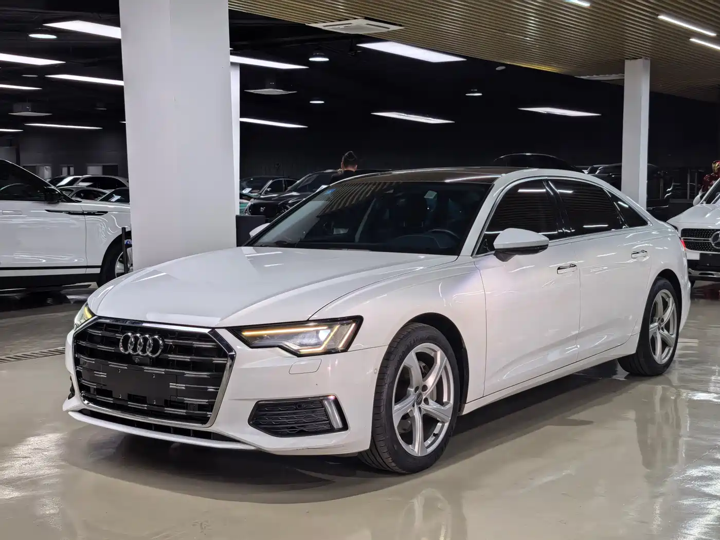Audi A6L 2019 45 TFSI quattro Premium Elegance фото 3