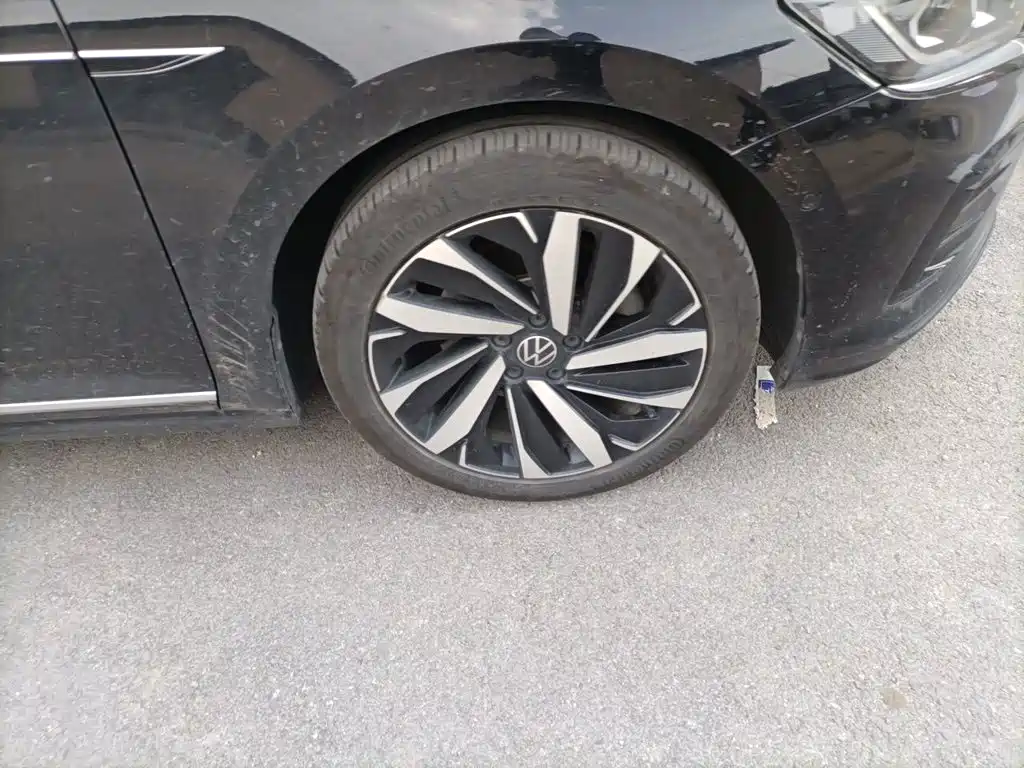 صورة 26 - Volkswagen Passat