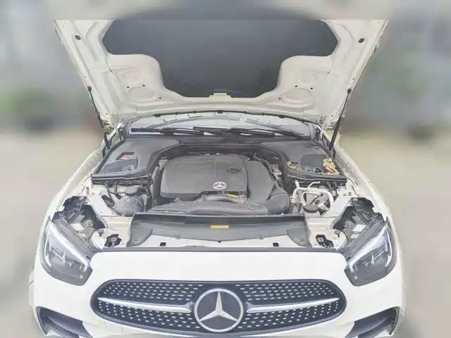 Mercedes-Benz E-Class (Import) 2020 E 260 Coupe — фото 3