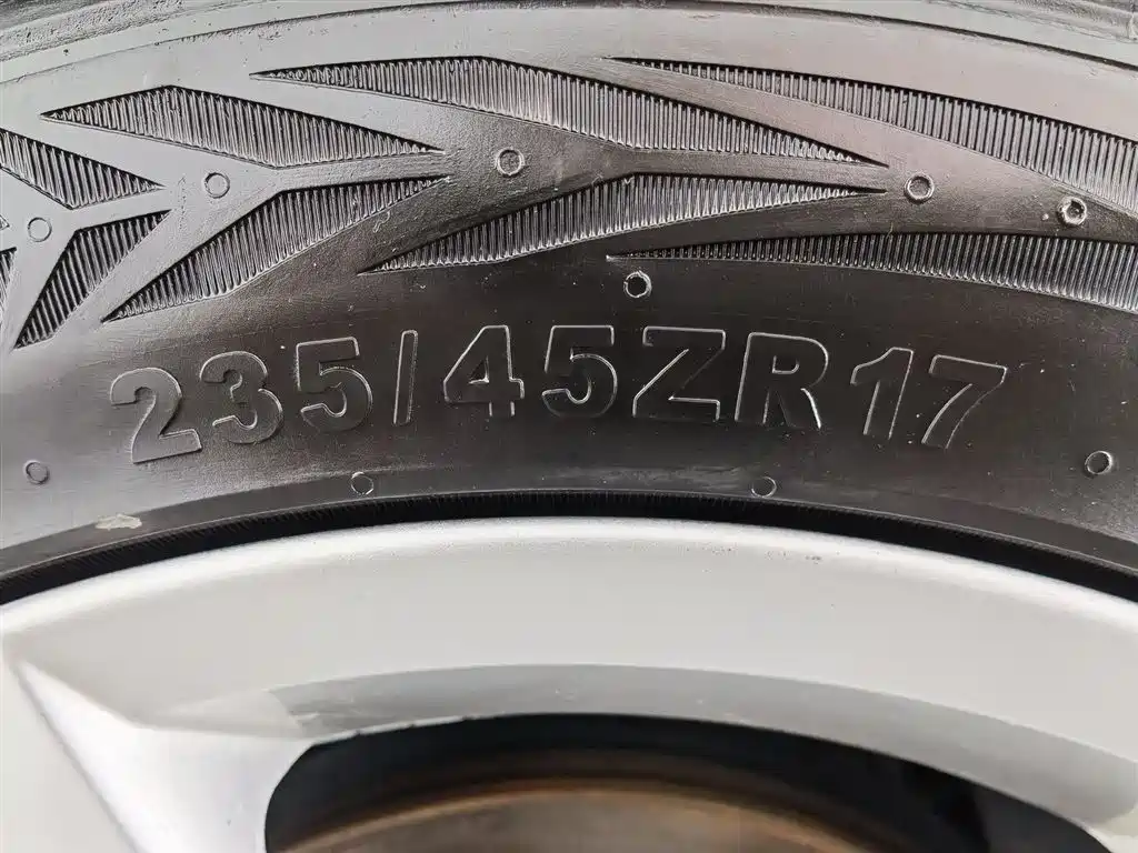 Volkswagen Magotan 2013 2.0TSI Ultimate фото 24