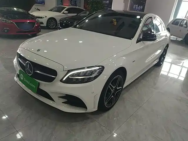 Mercedes-Benz C-Class 2021