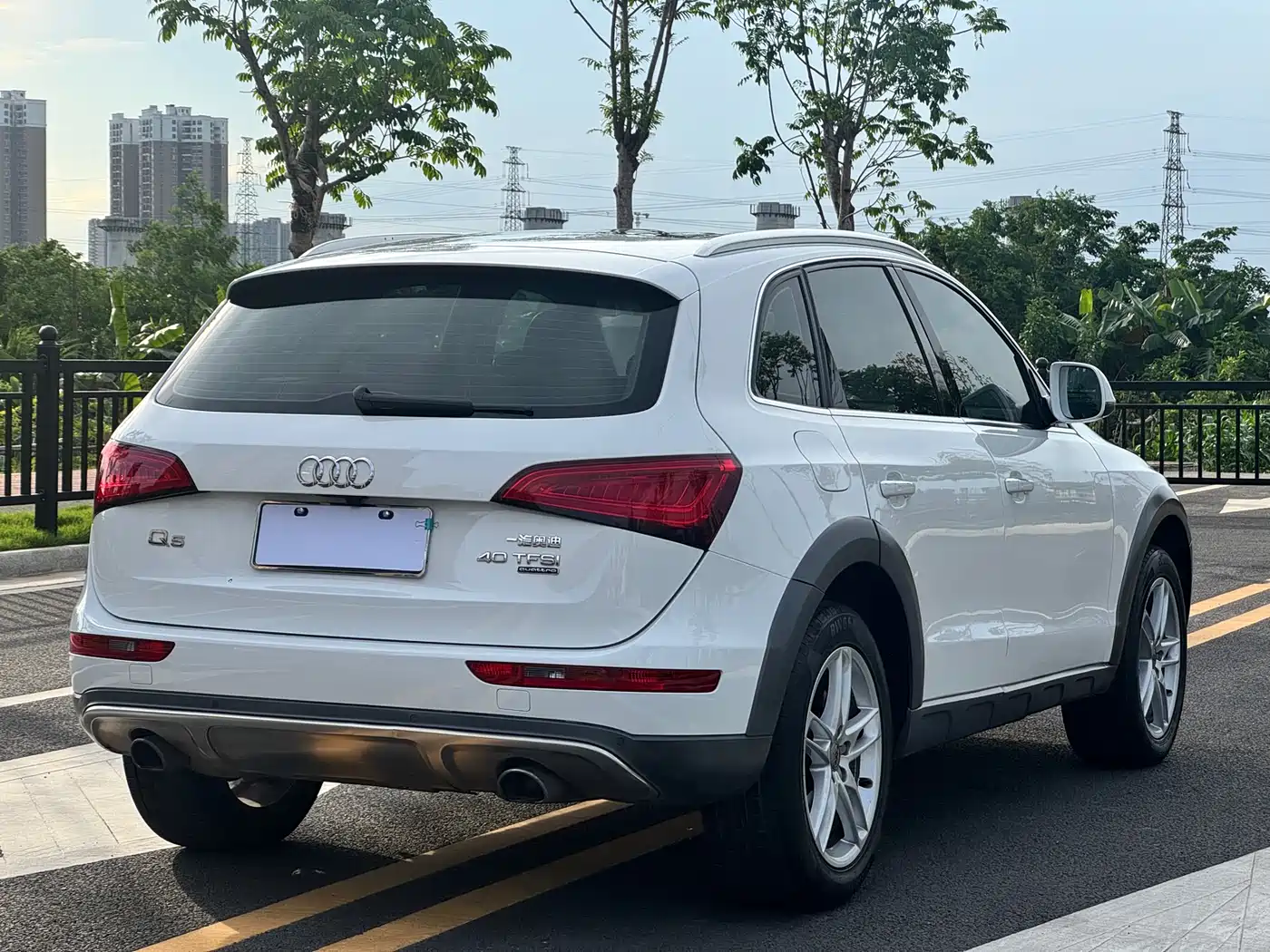 Audi Q5 2017 Plus 40 TFSI Technology фото 11