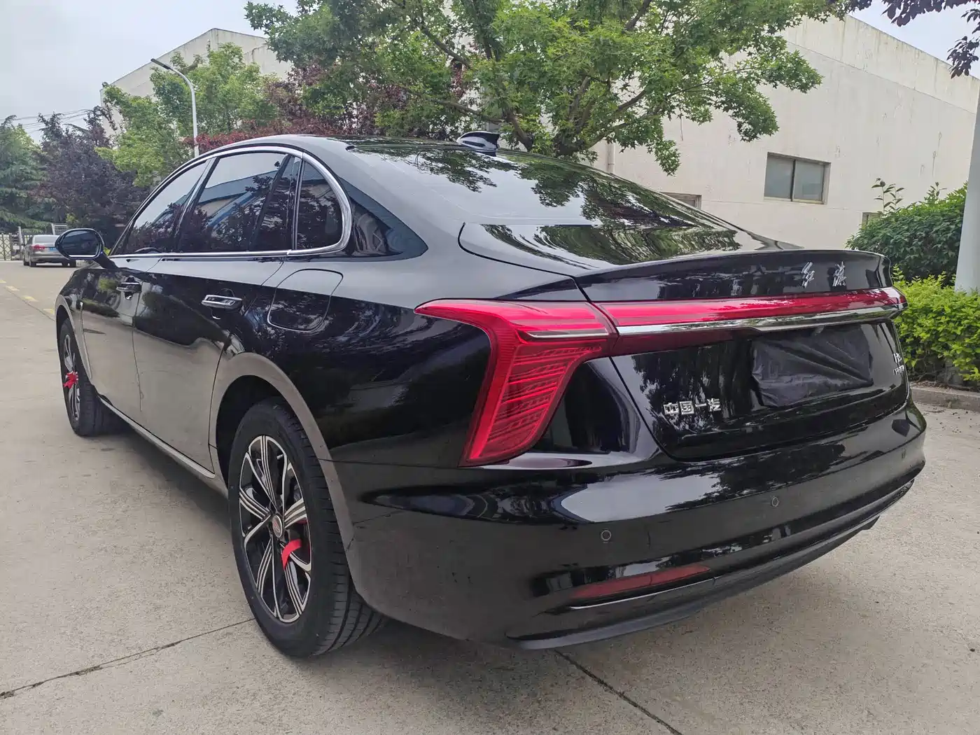 Hongqi H5 PHEV 2025 130 Super Hybrid Edition фото 7