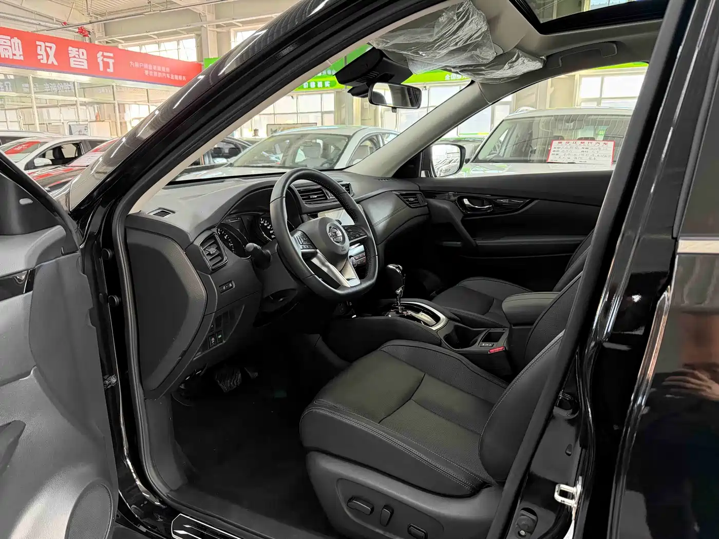 NISSAN QIJUN