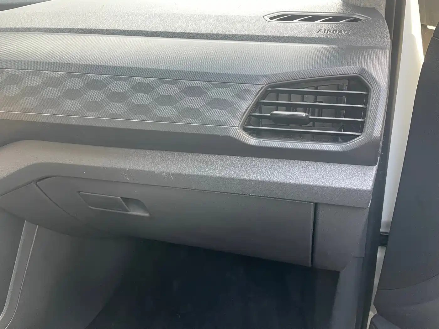 Volkswagen T-Cross 2023 Facelift 1.5L Automatic Trend Edition фото 12