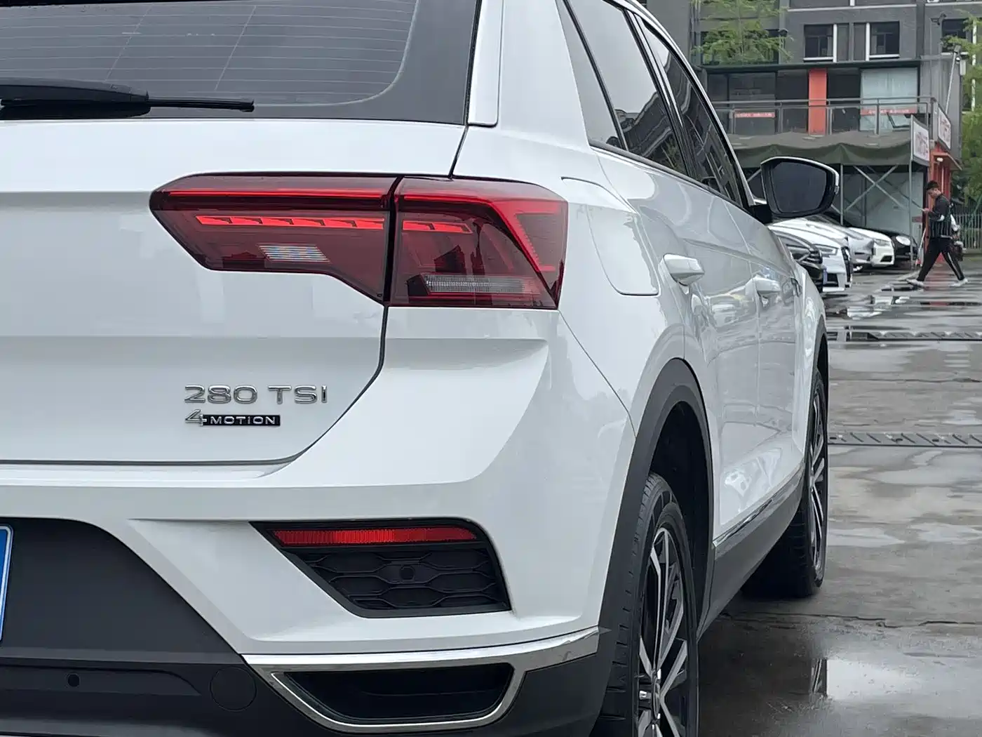 Volkswagen T-ROC 2021 280TSI DSG 4WD Luxury Connected фото 6