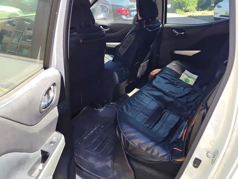 Nissan Navara 2019 2017 Model 2.5L Automatic 2WD Luxury QR25