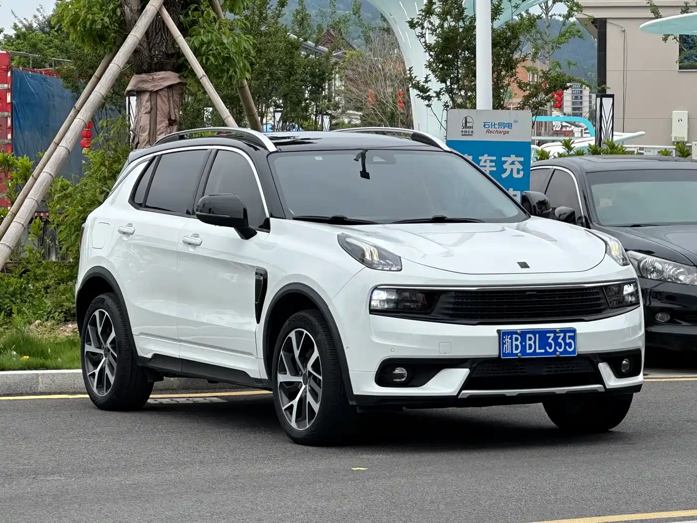 Lynk & Co 01 2017 2.0T AWD Pro фото 3