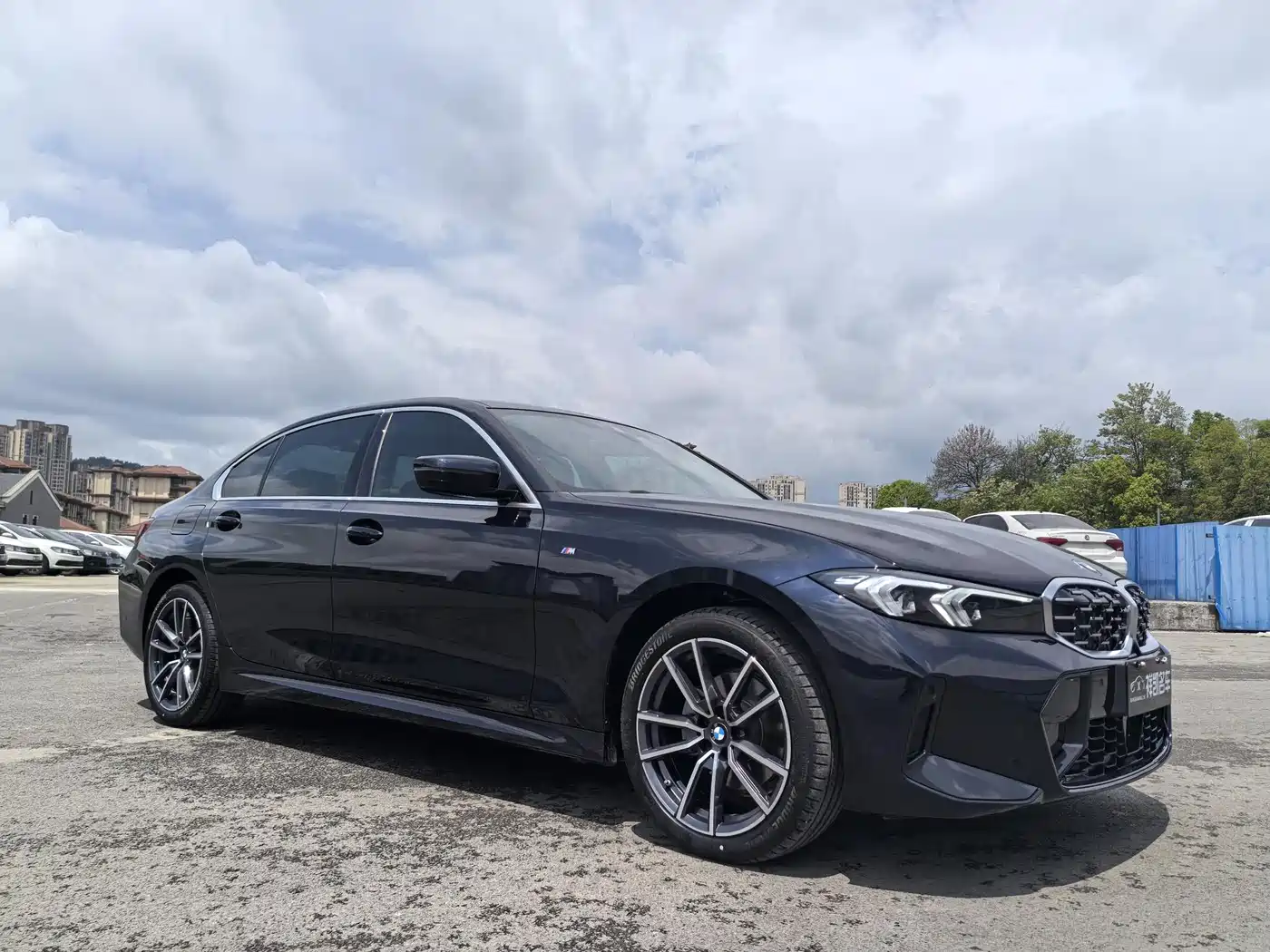 BMW 3 Series 2026 325Li M Sport Package фото 2