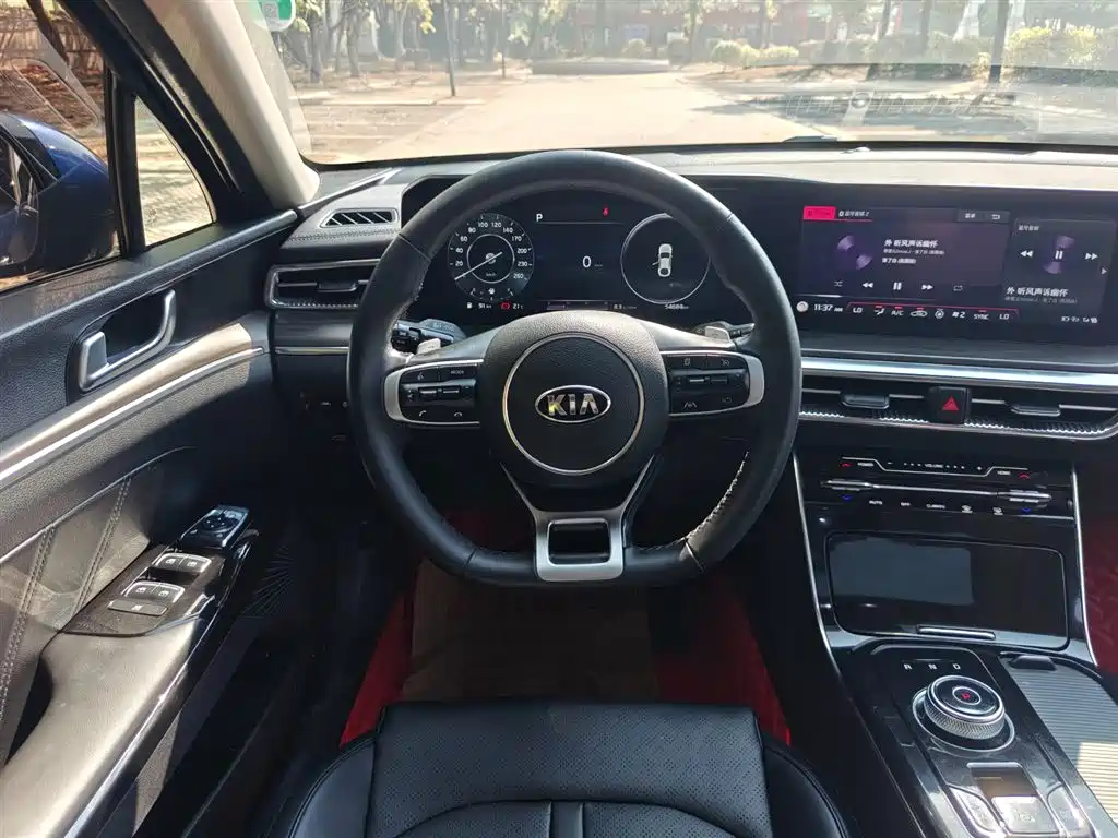 Kia K5 2020 270T CVVD Luxury Edition фото 18