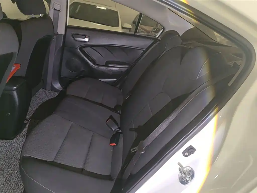 Kia K3 2017 1.6L Automatic 15th Anniversary Special GLS фото 17