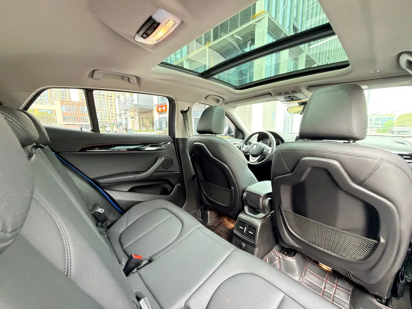 BMW X2 (Import) 2019 sDrive25i Luxury M Off-Road Package China VI фото 10