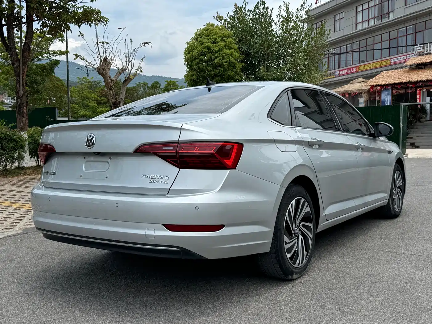 Volkswagen Sagitar 2022 280TSI DSG Surpassing Edition фото 6