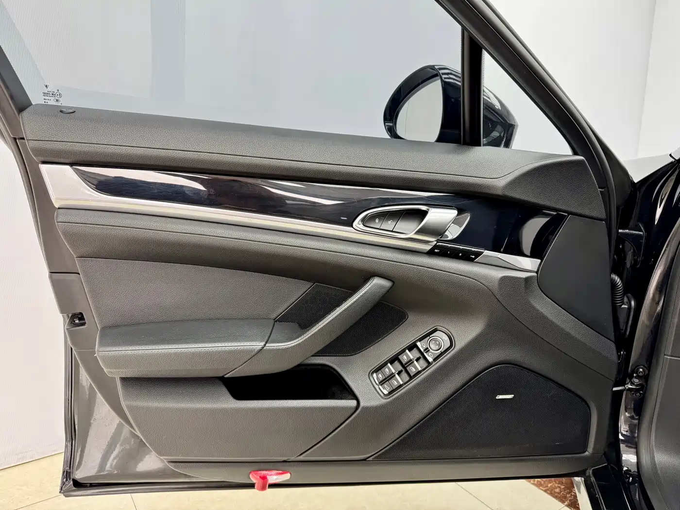 Porsche Panamera 2014 Panamera 3.0T фото 9