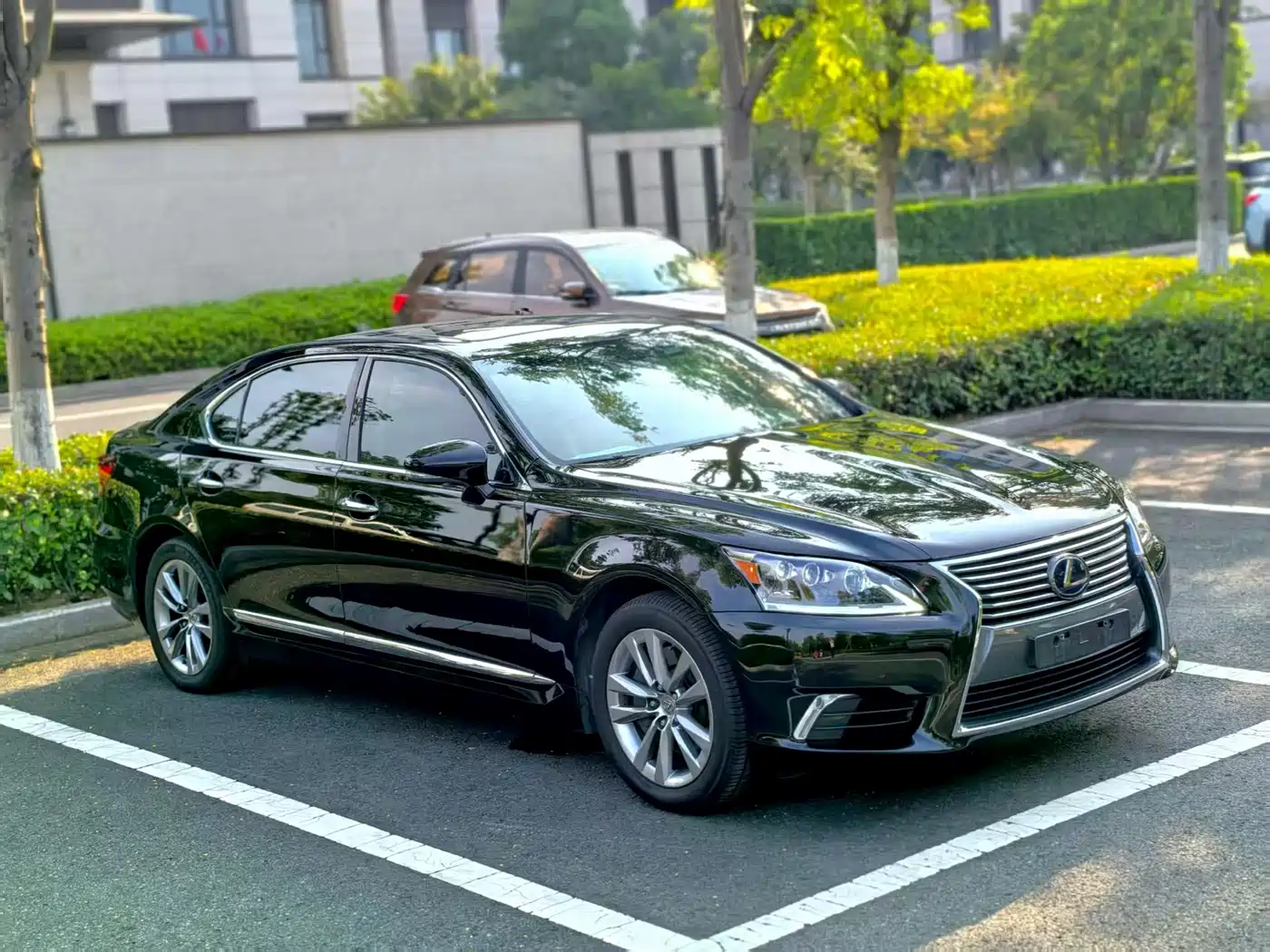 Lexus LS 2013 460L 4WD Premium Edition фото 4